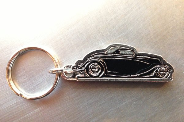33 Roadster Pewter Key Chain