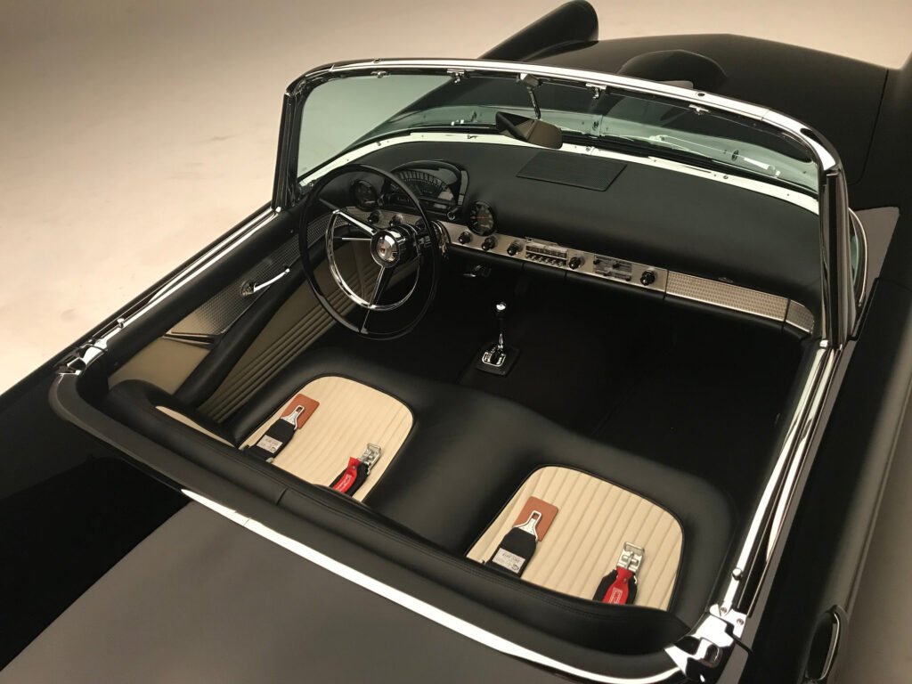 Craig Curtis’ ’56 Thunderbird