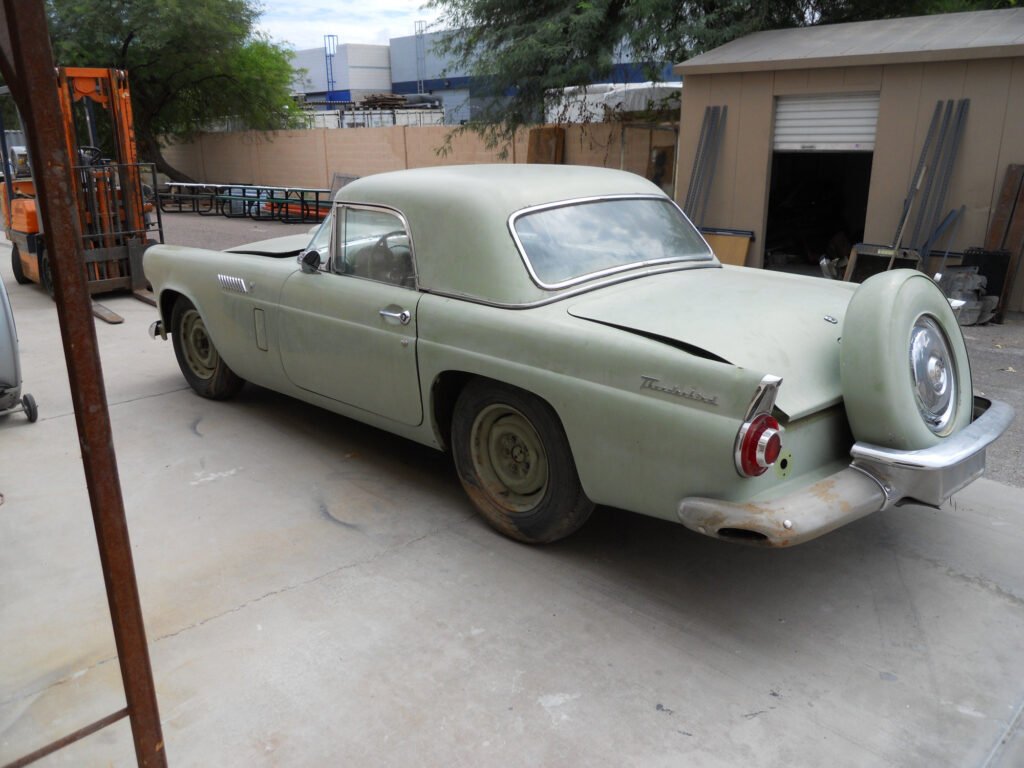 Craig Curtis’ ’56 Thunderbird