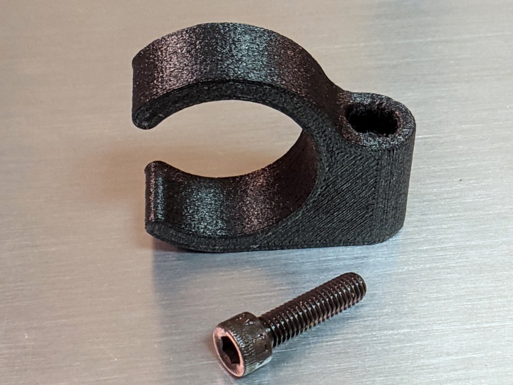 Nylon One Line Heater Hose Mount