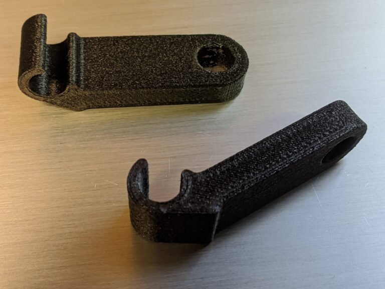 Nylon Plug Wire Mount Single Wire