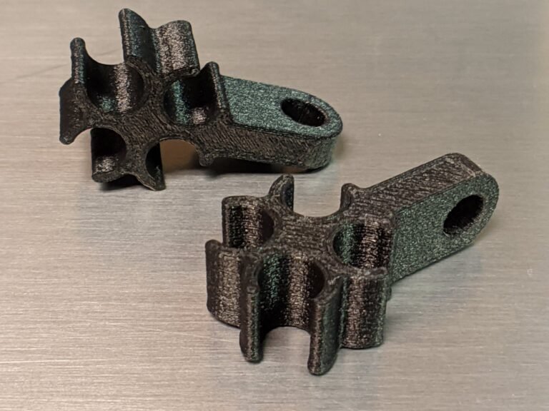 Short Nylon Plug Wire Mount Four Wire